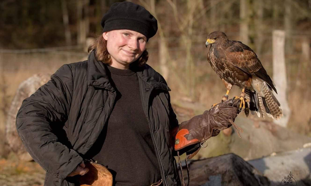 Mitarbeiterin des Tierparks Ströhen