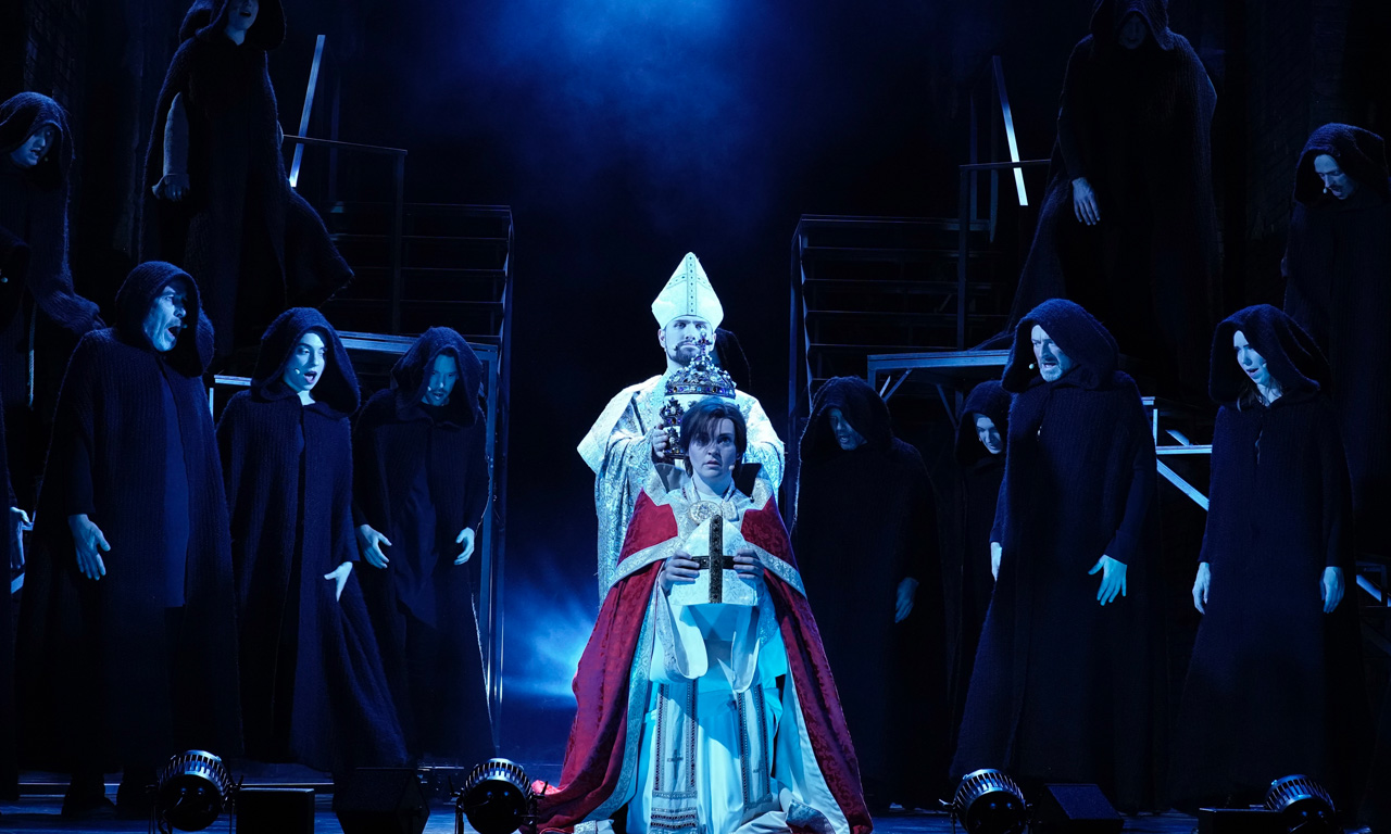 gutscheinbox Szene aus dem Musical ,,die Paepstin''