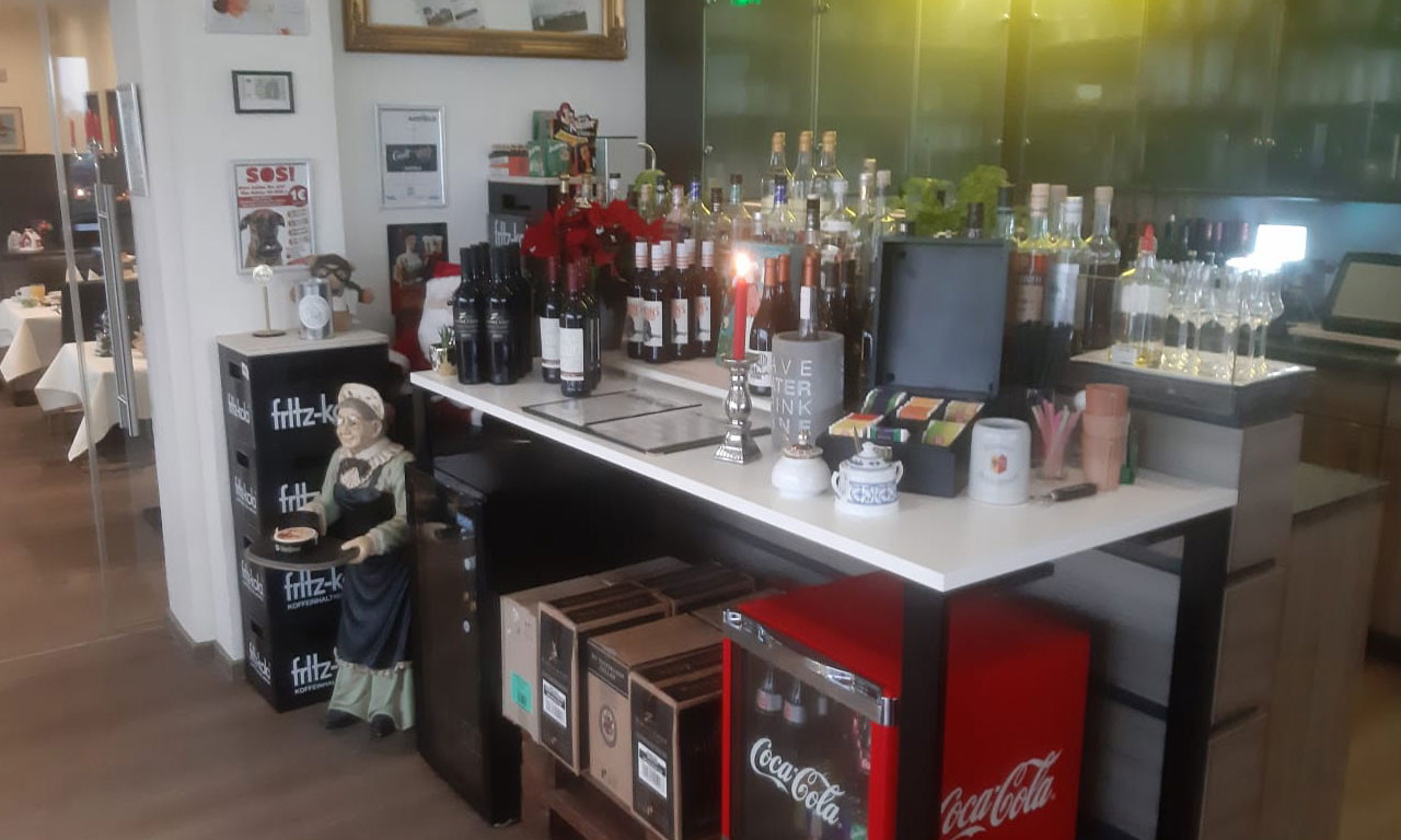 Weine bei AIRFIELD Eventlocation - Bierbar - Flugplatzrestaurant