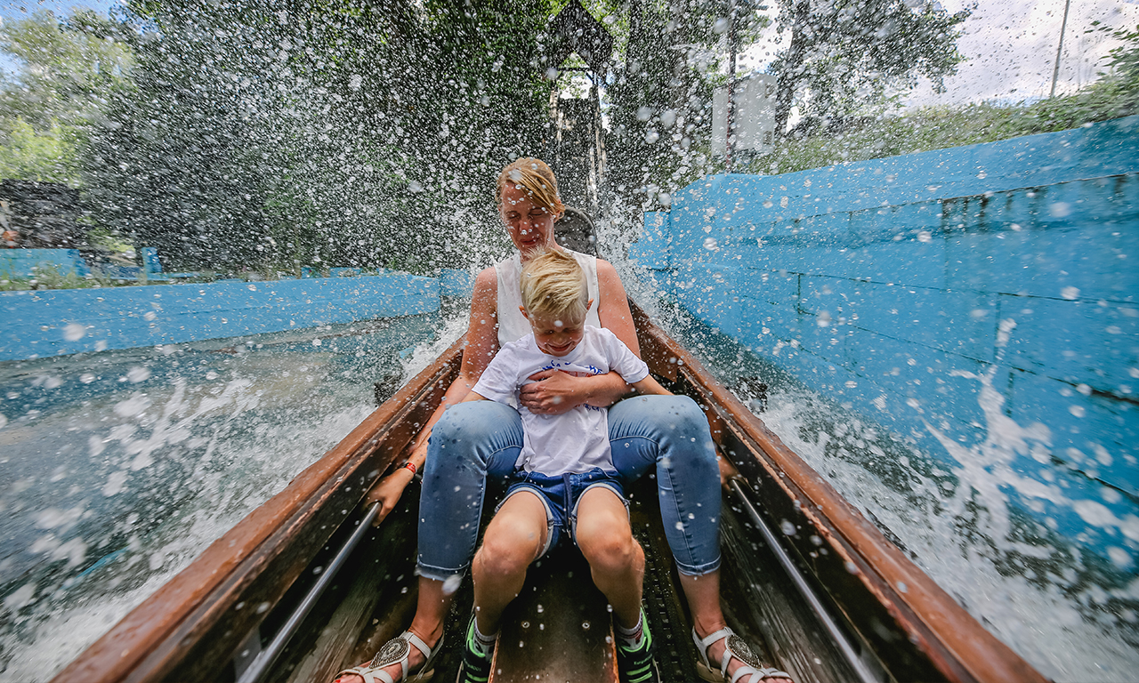 Rasti-Land – Wasserrutsche