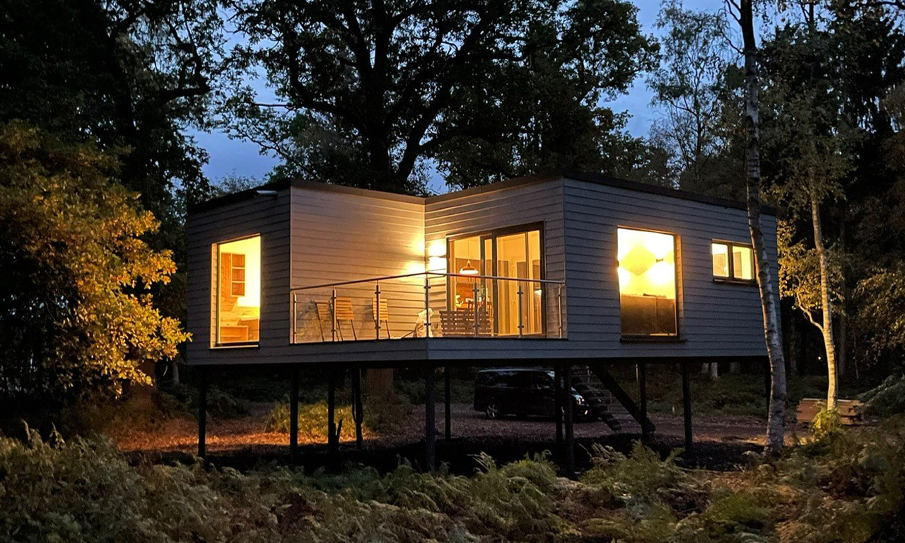 Tierpark Ströhen - Haus bei Nacht